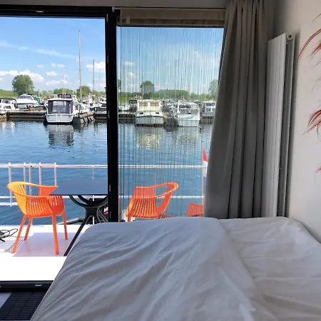 Hotel Drijvende 4*